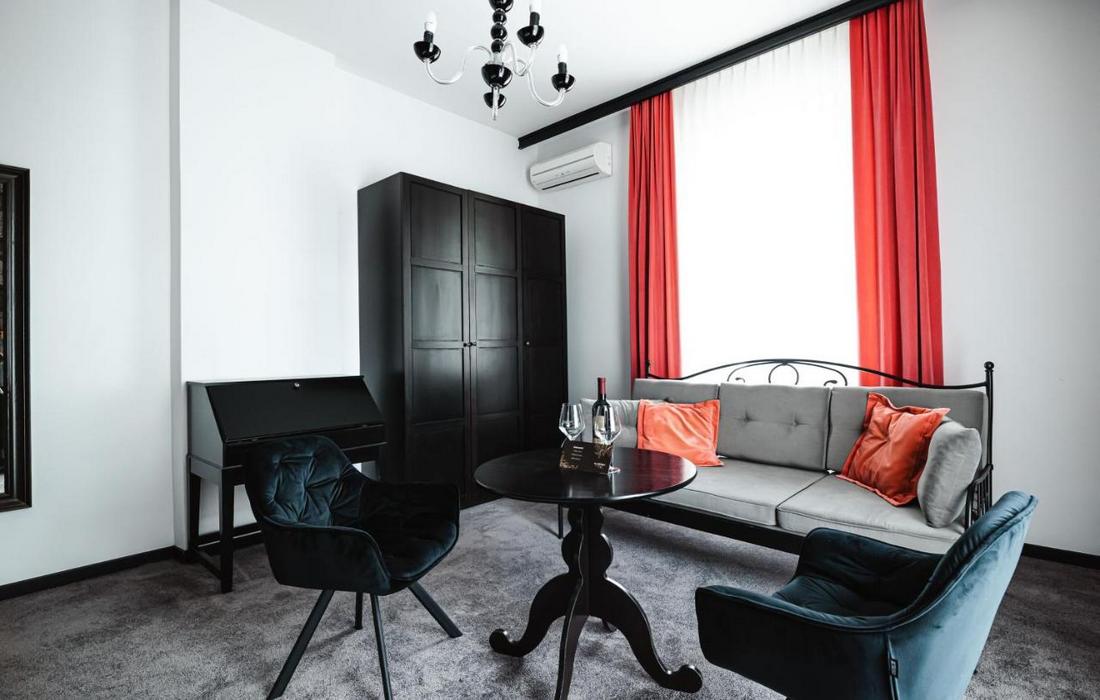 Stylish and comfortable suite in Villa Preseren Bled